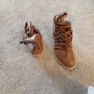 Women's Tan Ankle Boots